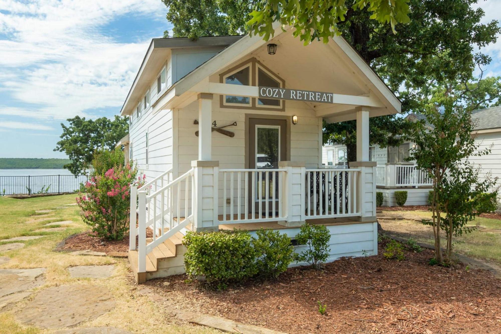 Crosstimbers Marina And Cottages Sperry Exterior foto